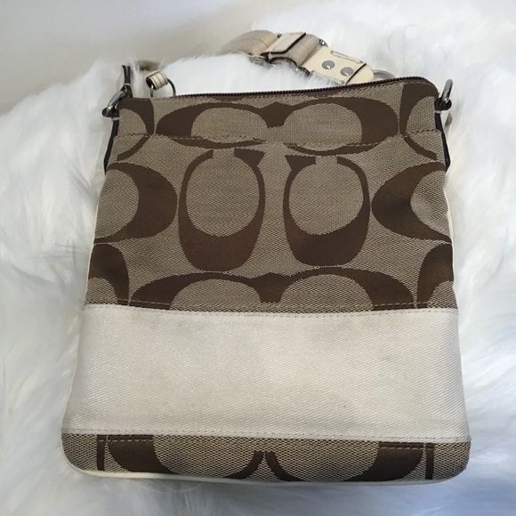 COACH SIGNATURE CROSSBODY BAG - Picture 7 of 8